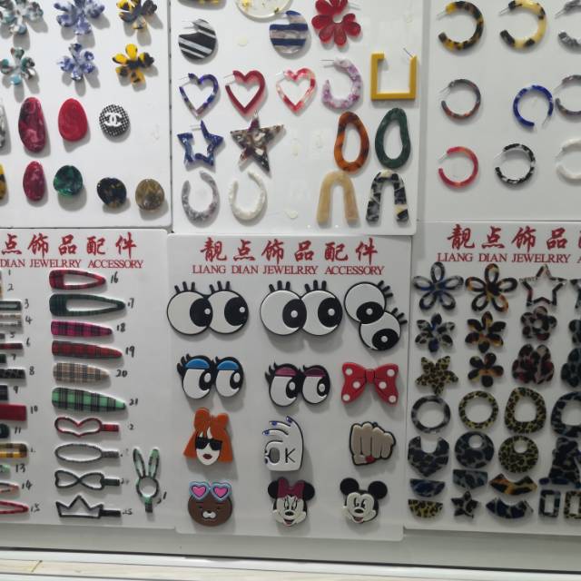 Nice accessories describe pic - 3