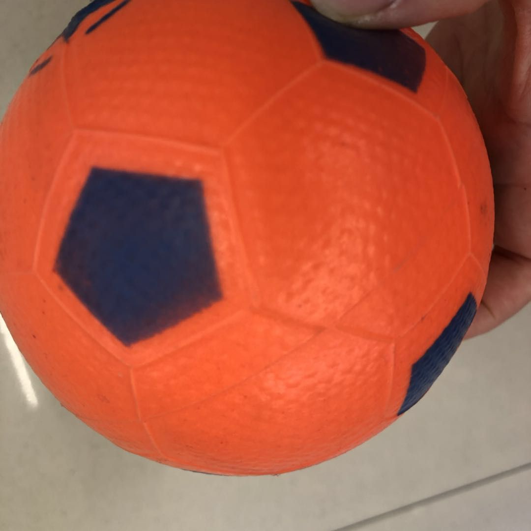 柔软防水迷你球玩具球 幼儿园柔软耐磨防水迷你足球玩具球1号3号5号细节图