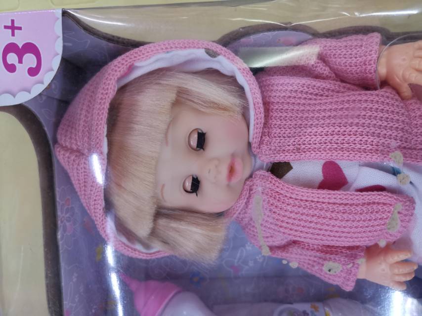 "Play House Series Barbie Doll vinyl material gift box set. Specification image