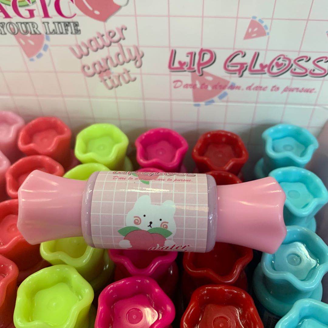 Factory direct sales of cute candies, children's and students' lipsticks and lip balms that last long without fading Specification image