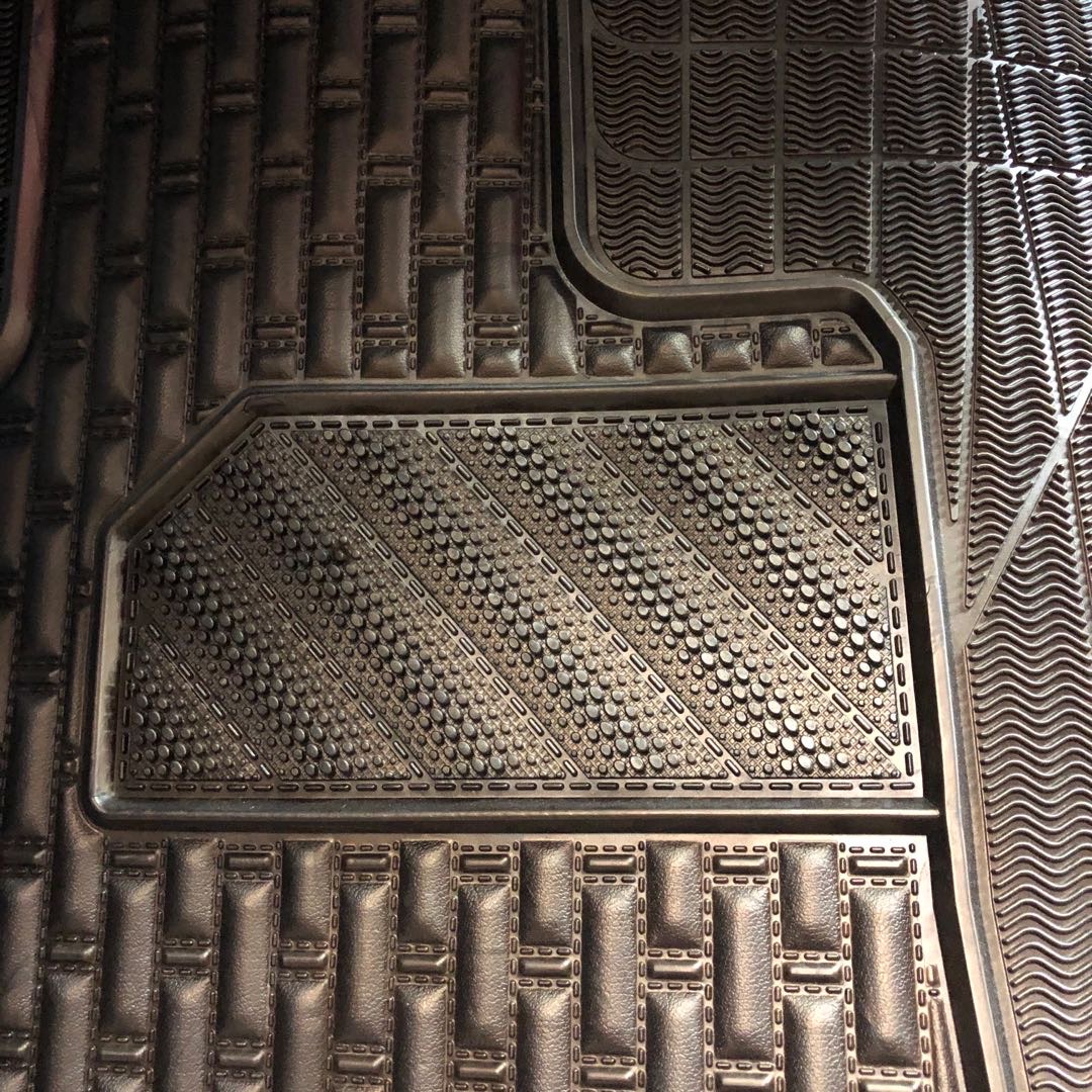 Universal PVC multi-color articulated height car floor MATS details Picture