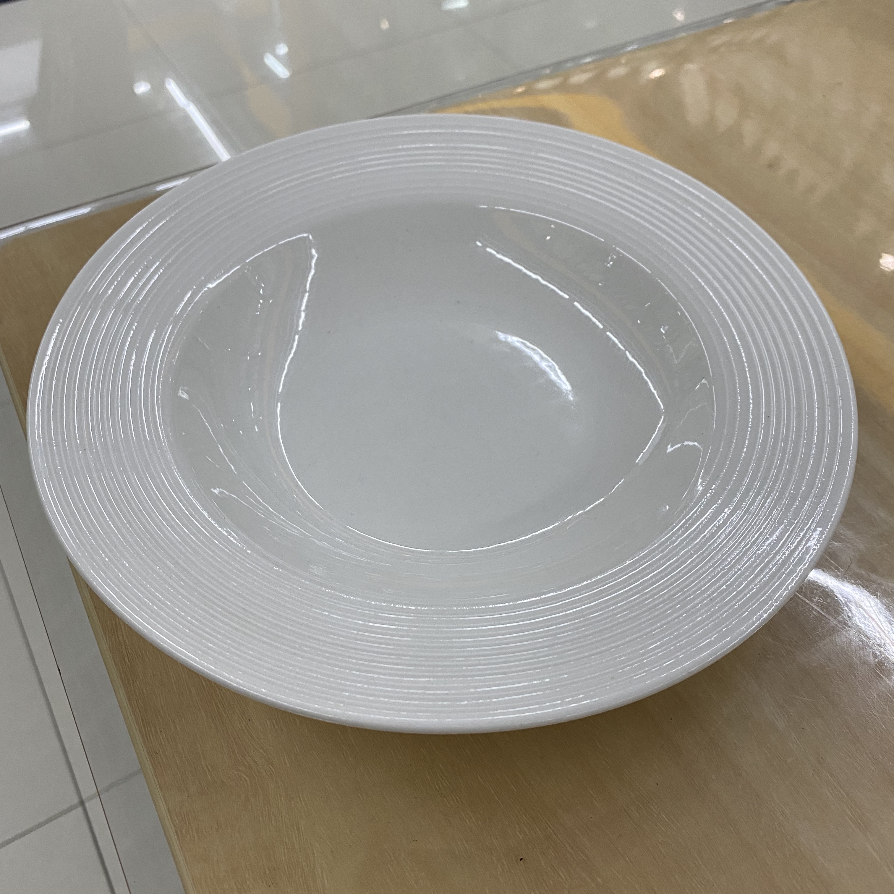 7.5-inch relief flat plate.60 pieces per box, factory direct sales, wholesale and retail in stock, offline physical store. Please consult first