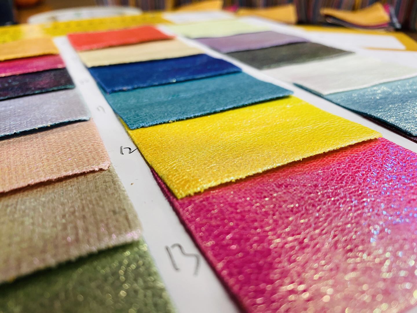 Fashion Novelty Rainbow Desert details Picture