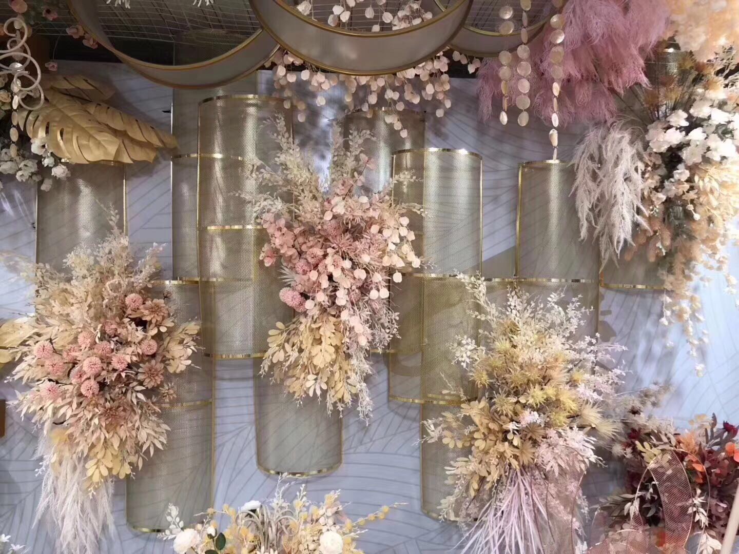 New wedding props, ironwork electroplated phantom arc-shaped screen, wedding stage background, window display decoration and arrangement details Picture