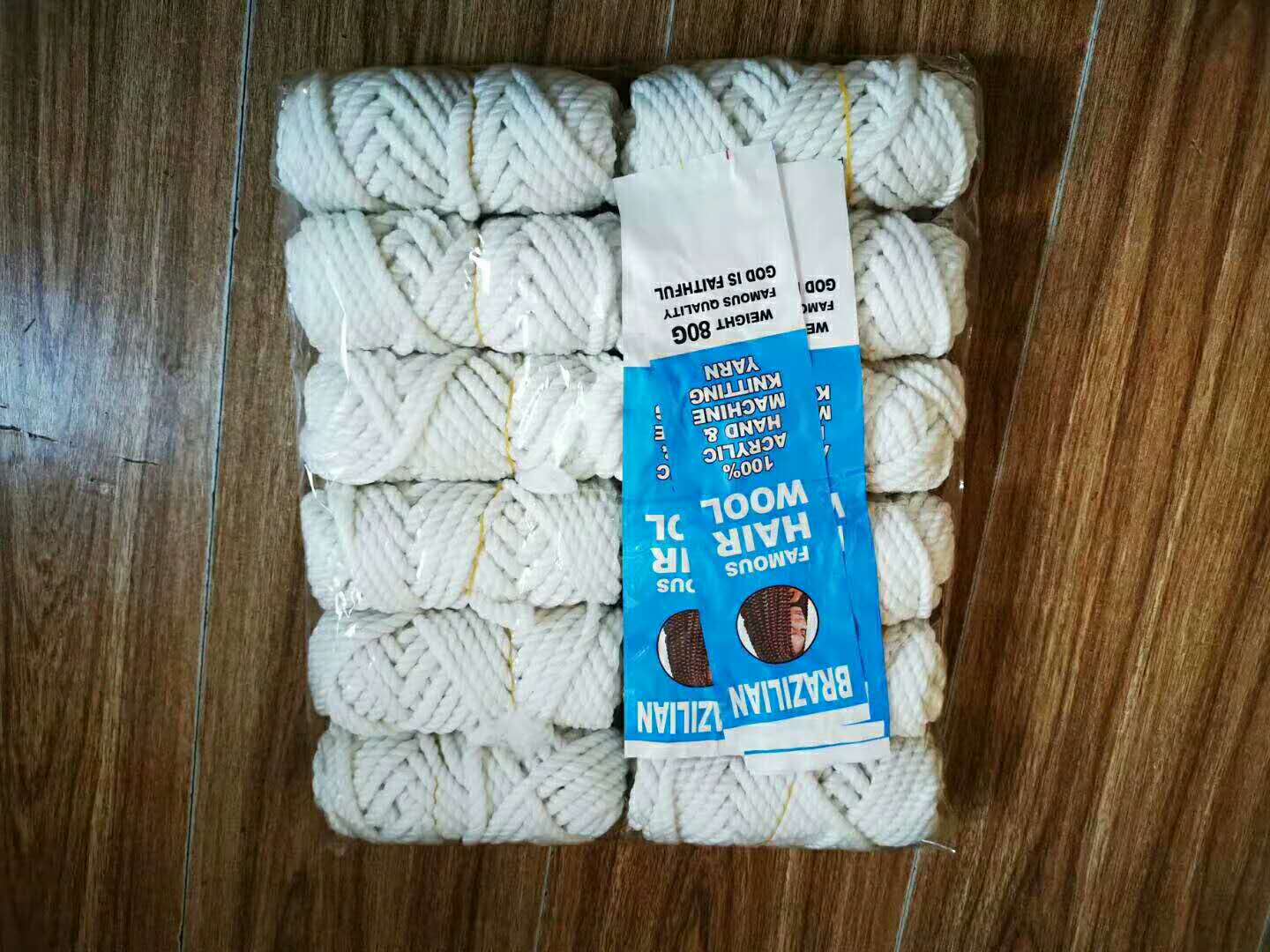 Factory direct sales of medium and thick acrylic yarn for DIY knitting and crocheting of slippers