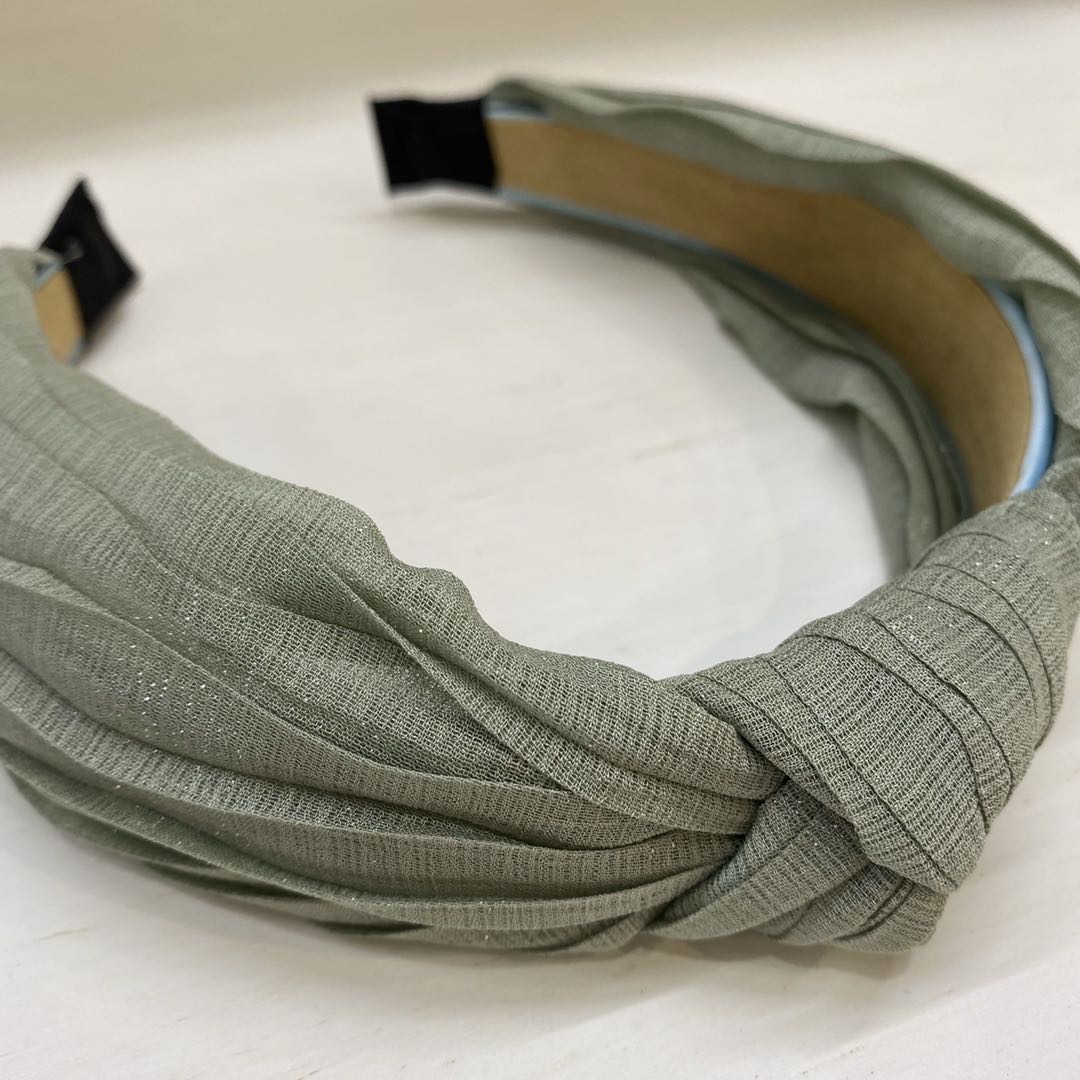 热销新款自然简单大方纽结布艺女士头箍细节图