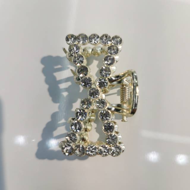 The Korean version of the "Little Fairy" bow, pearl, water diamond, hairpin, hair accessory, elegant lady details Picture