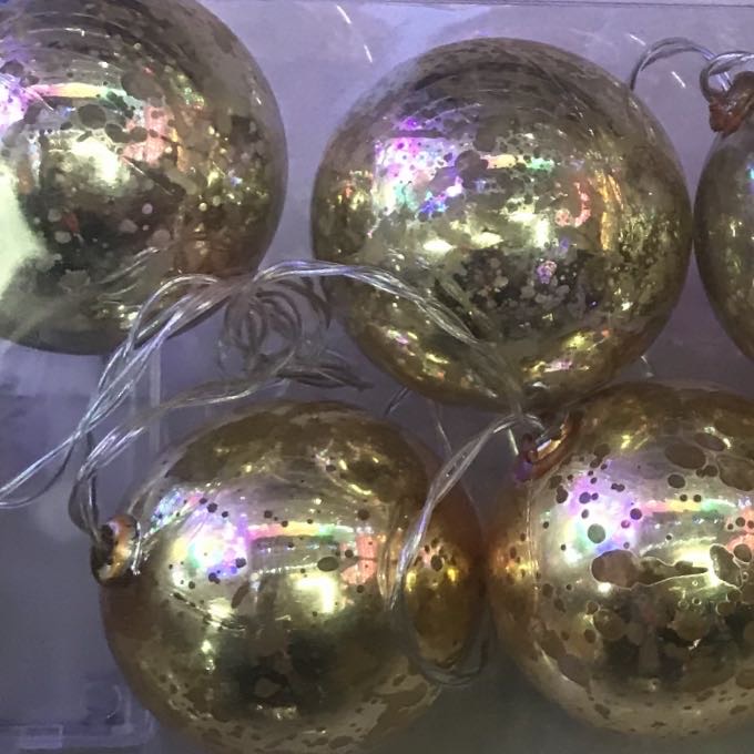 Golden ball led color lights, flashing lights, string lights, starry sky lights, night lights, bedroom lights, string hanging lights, room decoration items Specification image
