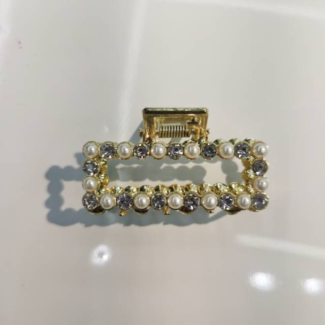 Factory direct sales of new Korean-style pearl water diamond rectangular grab clips, hair clips, headwear and style clips