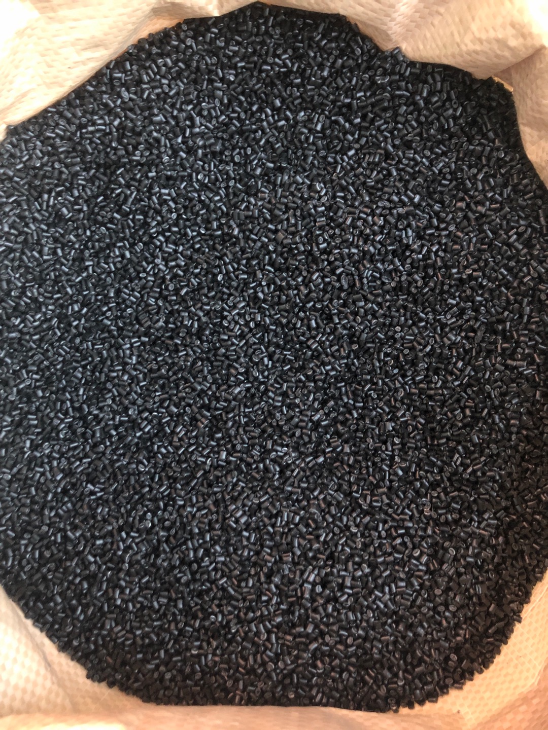 丹丹塑料厂家直销黑色颗粒一级丙烯（回料）