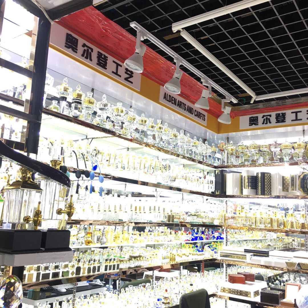 Pujiang Alden Handicrafts Co., LTD describe pic - 1