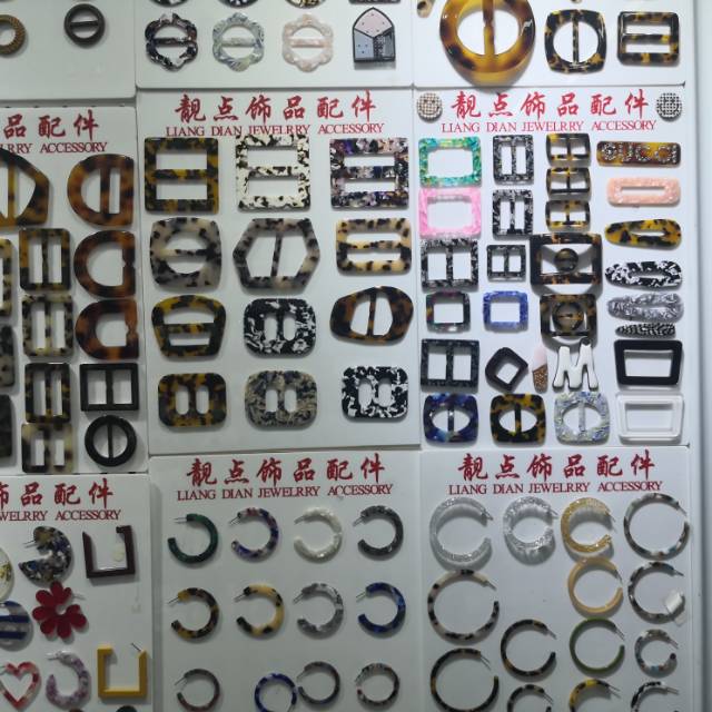 Nice accessories describe pic - 2