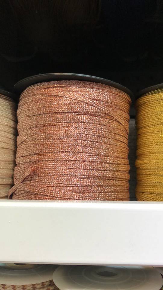 Gold thread details Picture