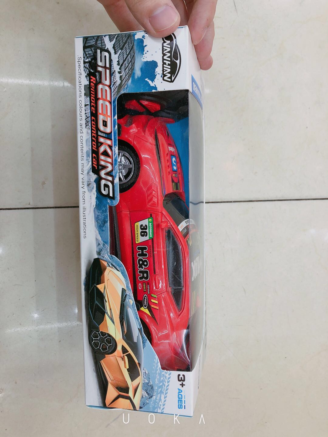 Crazy car racing in rapid pursuit of children's game toy remote control cars
