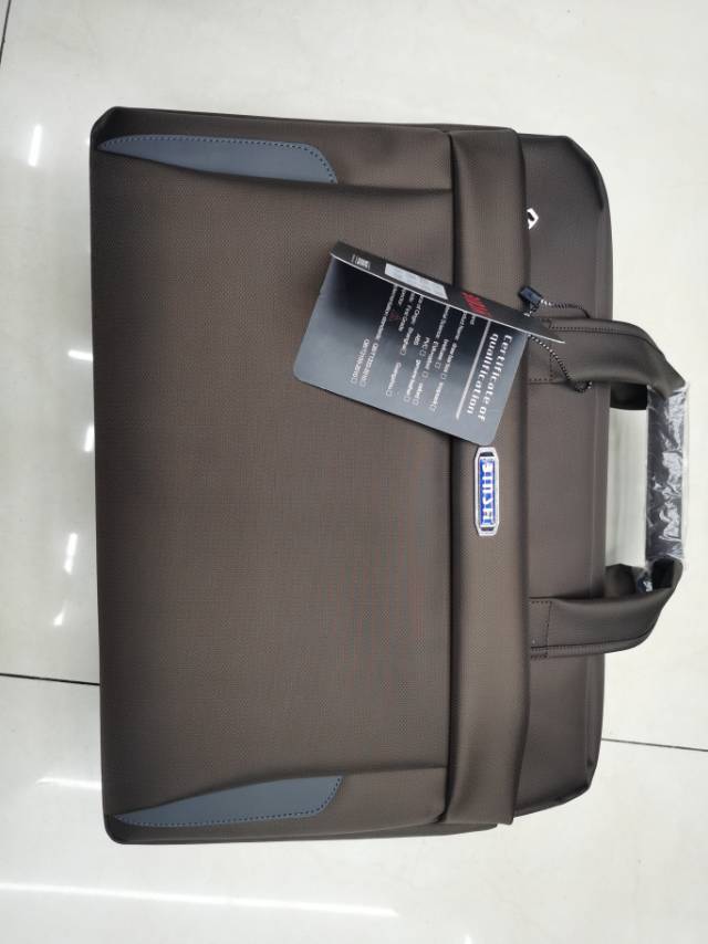 高端大容量棕色帆布电脑包