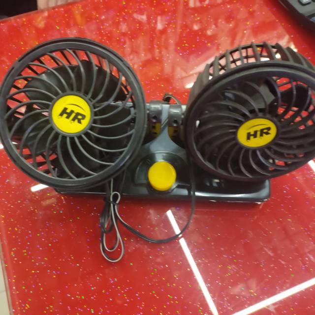 12V车载双头风扇汽车配件产品图