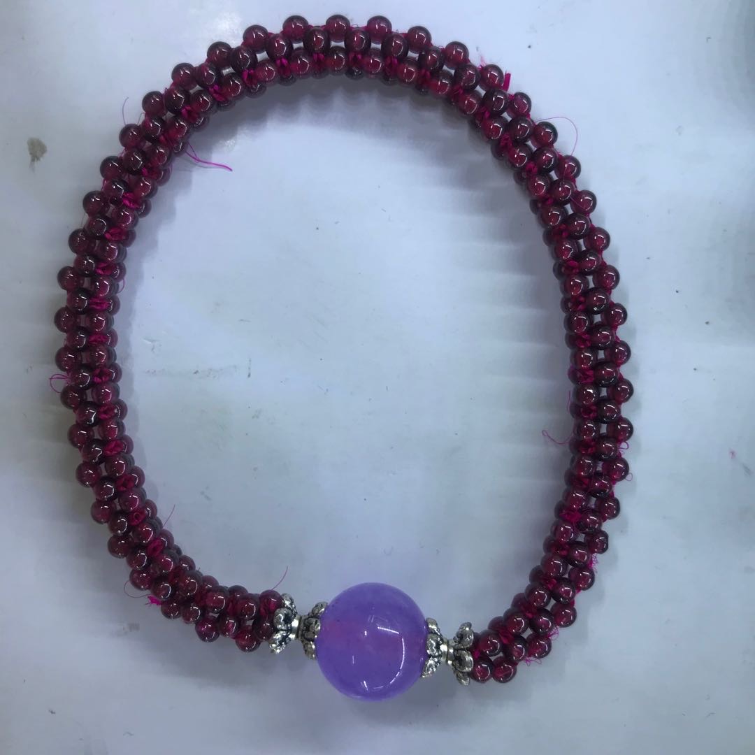 Natural genuine 7A Brazilian purple-toothed garnet bracelet for women, a multi-loop transfer bracelet with small particles