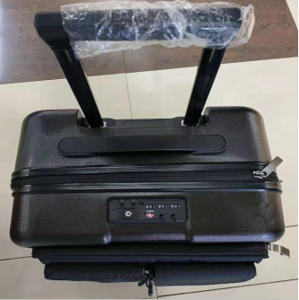 8314行李箱经典简约商务防泼水万向轮密码锁托运旅行箱细节图