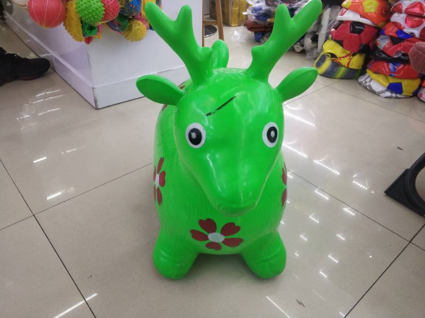 儿童玩具跳跳马橡胶充气小马加大加厚防爆音乐卡通鹿坐骑马羊角球