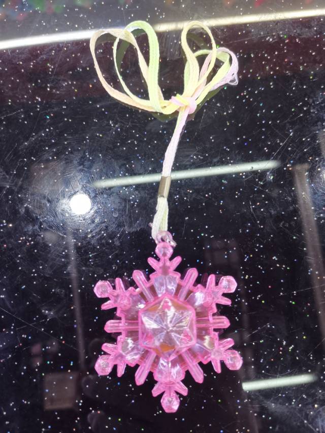 雪花造型电子闪光发亮挂件彩色灯泡三个功能