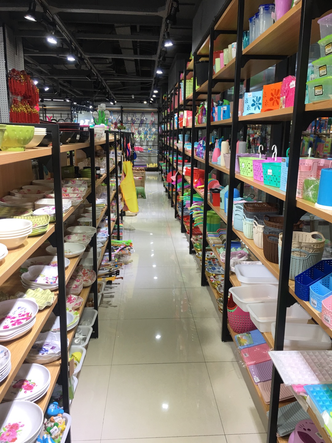 Xu Jiawu Distribution Center describe pic - 2