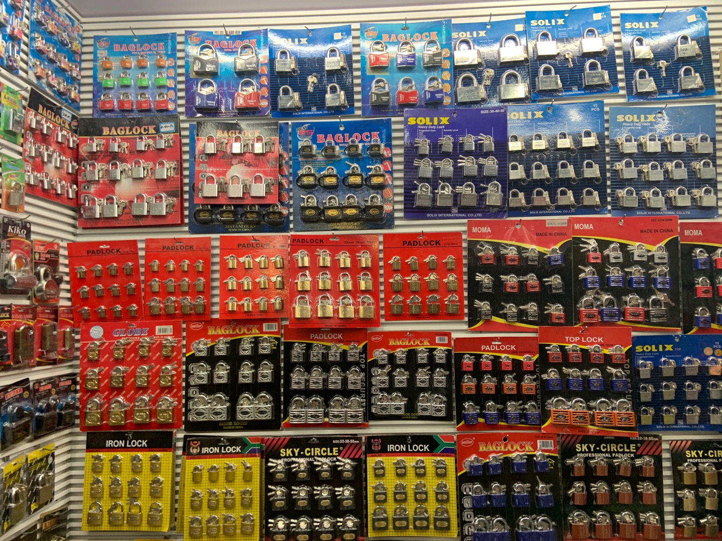 Pujiang County Tengxiang Lock Industry describe pic - 2