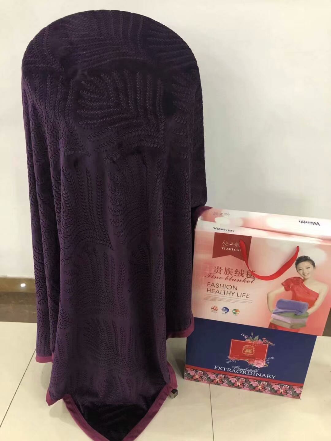 "Maranhua Blooms Simple Style soft and comfortable premium blanket - Maple Leaf Print. Specification image