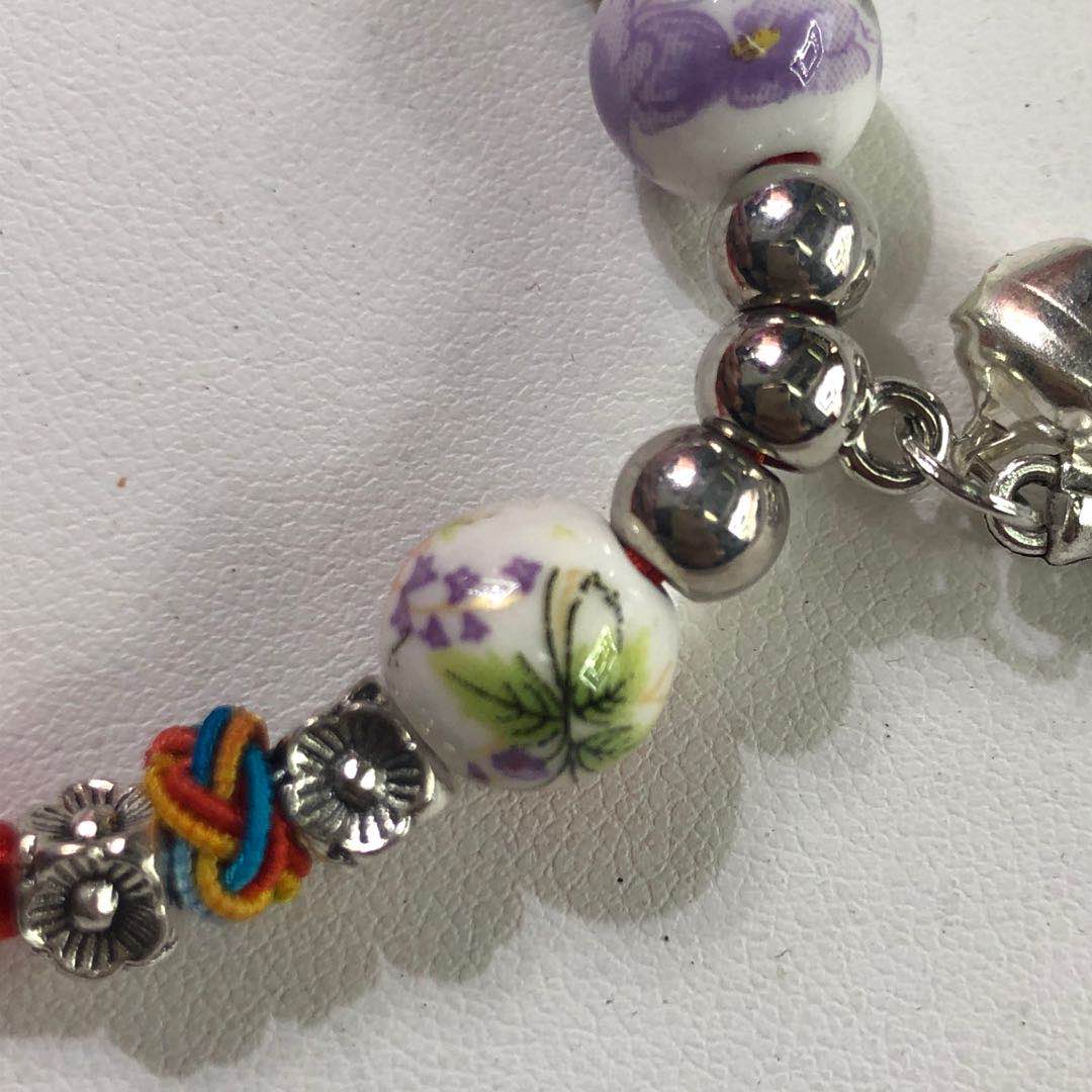 This forest-style fashionable ink-wash printed round bead bracelet is a fresh and elegant, sweet and versatile accessory Specification image