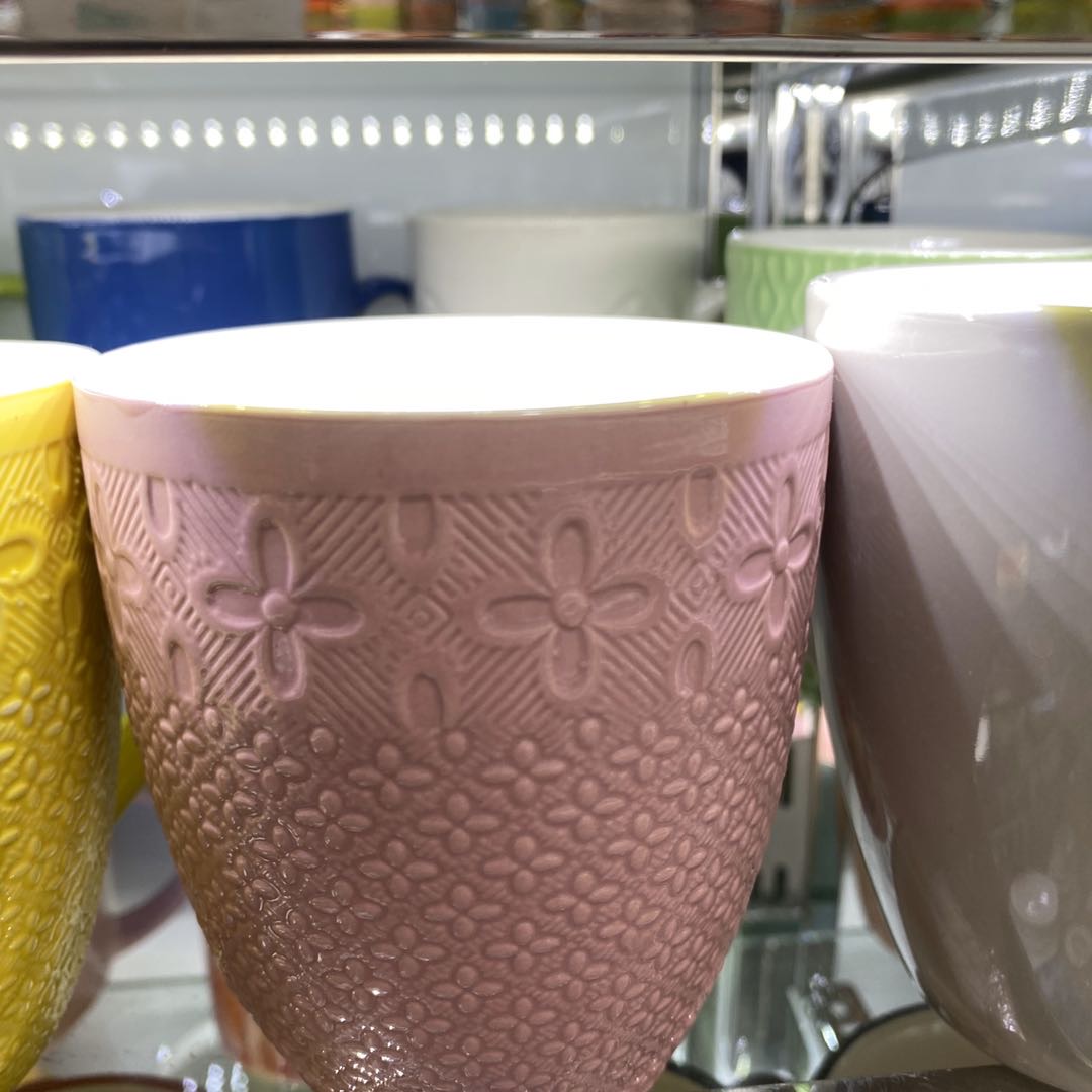 粉色雕花陶瓷杯创意情侣杯细节图