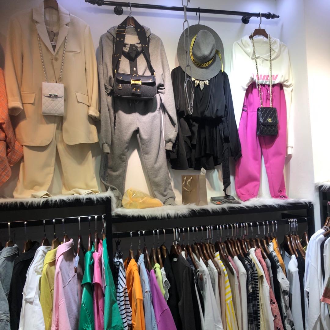 Fangfang Famous Store describe pic - 1