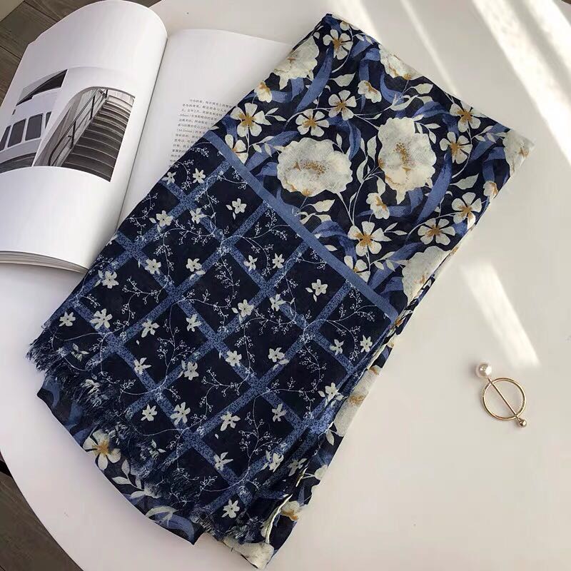 Spring And Autumn New Thin Women's Silk Scarf Raw Edge Printed Shawl Shawl details Picture