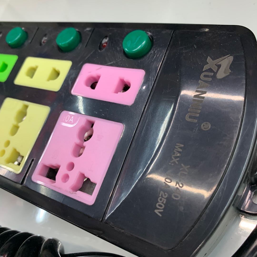 The Five-Hole Safety Strip Is Leak-Proof Specification drawing