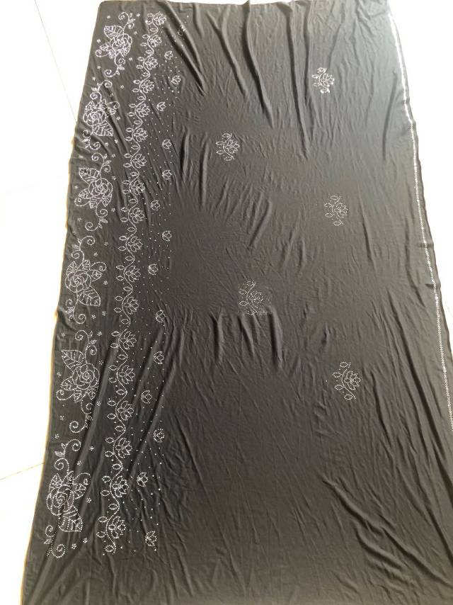 Women's Classic Muslim Headscarf With Scalded Drill Pattern Scarf