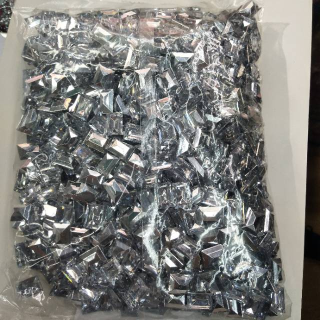 Geometric resin clothing boxes, hats, shoes, hats, accessories and accessories, Jindehai accessories and accessories Q54741 details Picture