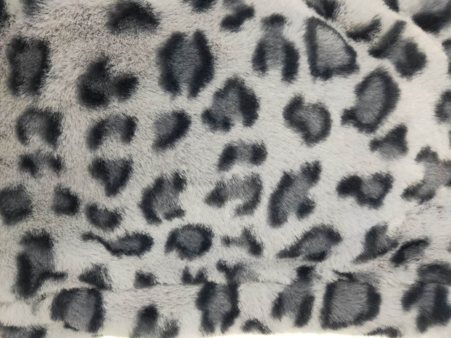 Dongdaemun Soft Imitation Fur Leopard Bib Autumn Winter Warm Imitation Rabbit Hair Bib details Picture