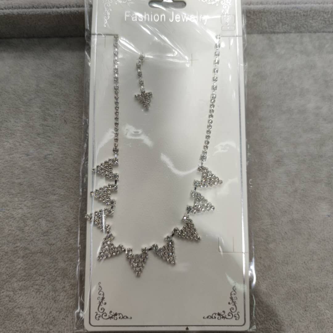 Triangle necklace Bridal accessory dress fashion temperament collars
