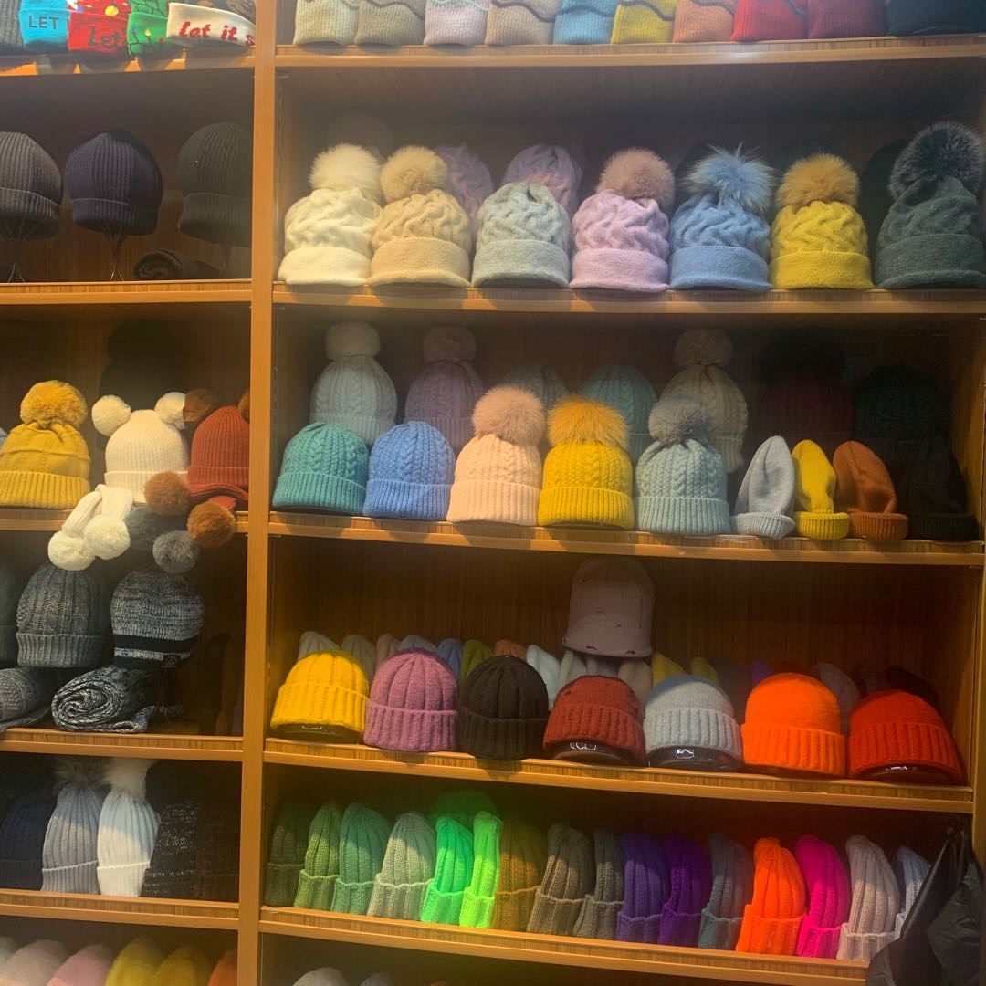 Be diligent in wearing hats, scarves and gloves describe pic - 1