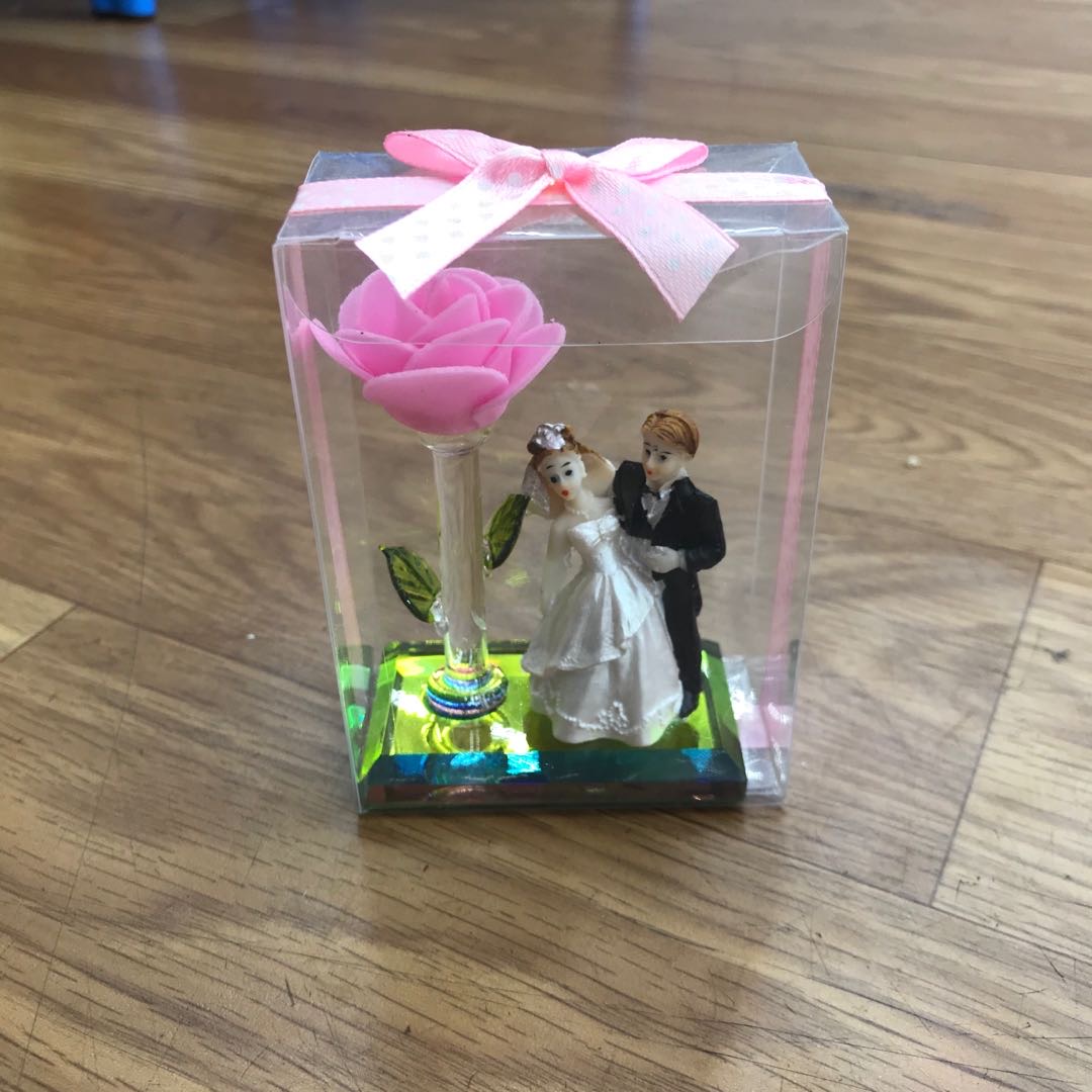 情侣婚纱创意桌面摆件结婚纪念生日礼物