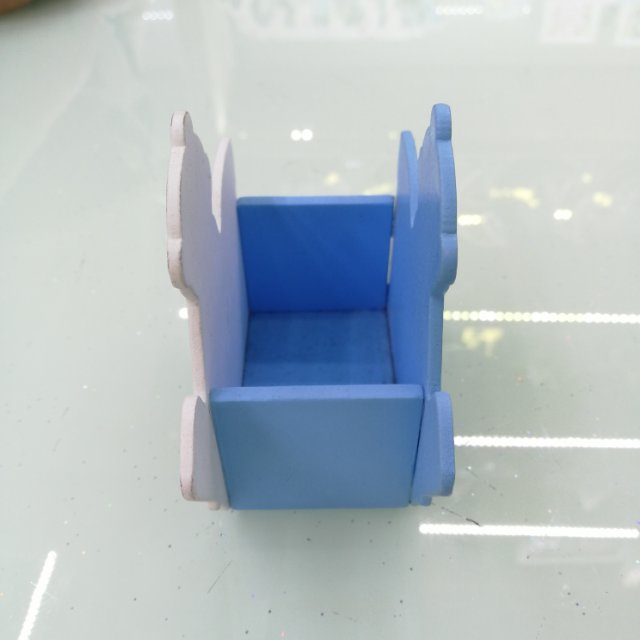 蓝色Boy桌面小摆件孩童收纳盒放置筐细节图