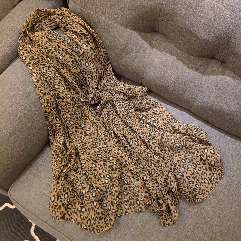 Women's Fashion Trend With The New Korean Version Of Cotton And Hemp Scarf Shawl details Picture