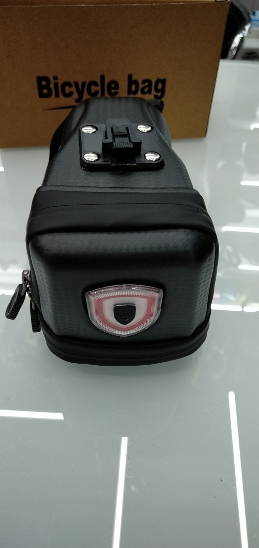 TQ mountain bike tail bag back ventilation design