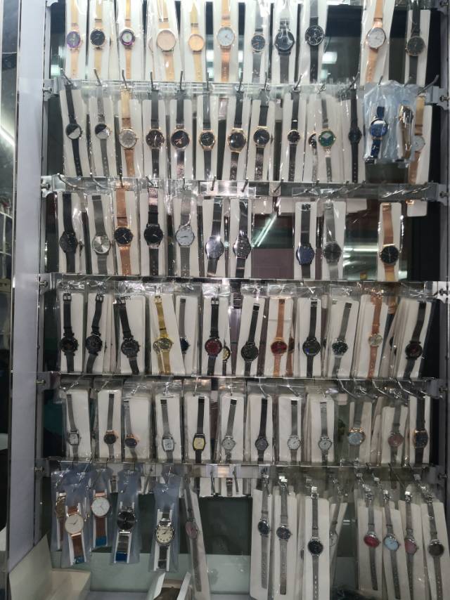 ابن عم بلينغتون في قوانغتشو describe pic - 3