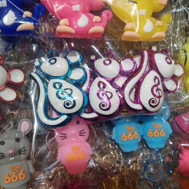 Metal Keychain Pendant Mouse Keychain Color Specification drawing