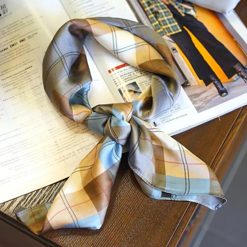 Classic Yellow-Brown Plaid Scarf Silk Scarf Small Square Scarf Ladylike Temperament Specification drawing