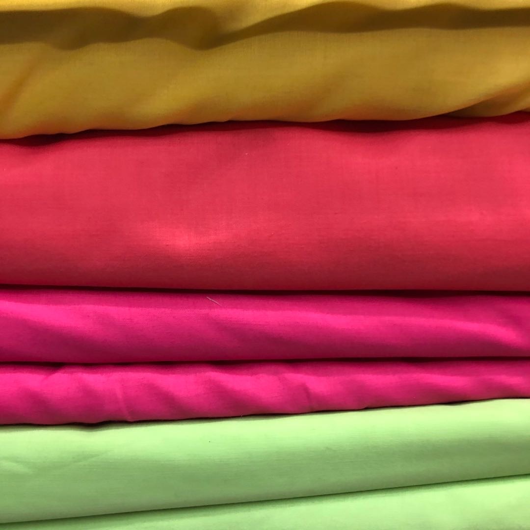 Polyester-cotton and cotton fabric, multi-color clothing fabric factory direct sales, new products of the season available for wholesale and retail, high quality Specification image