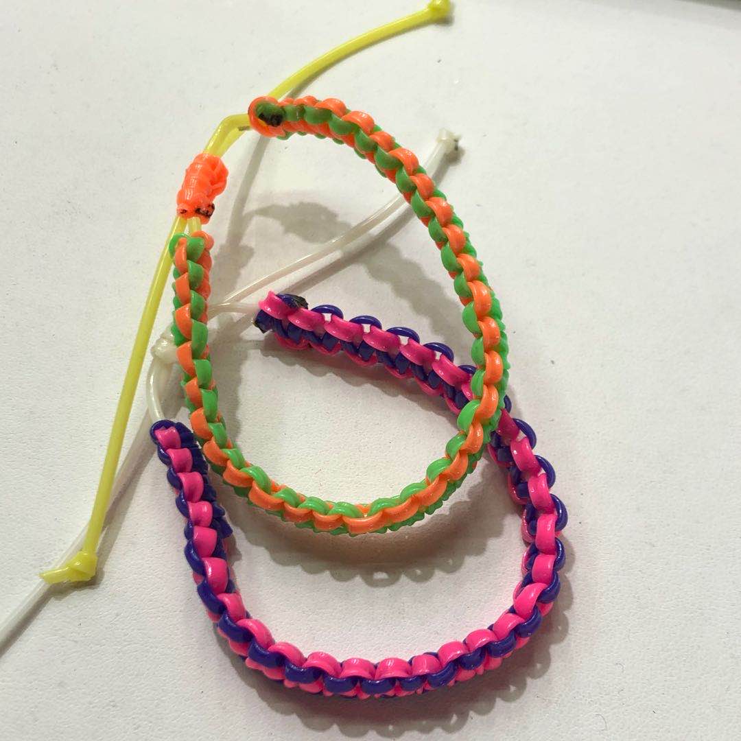 New color contrast bracelet hand woven single circle plastic bracelet pure hand string fashion hand accessories