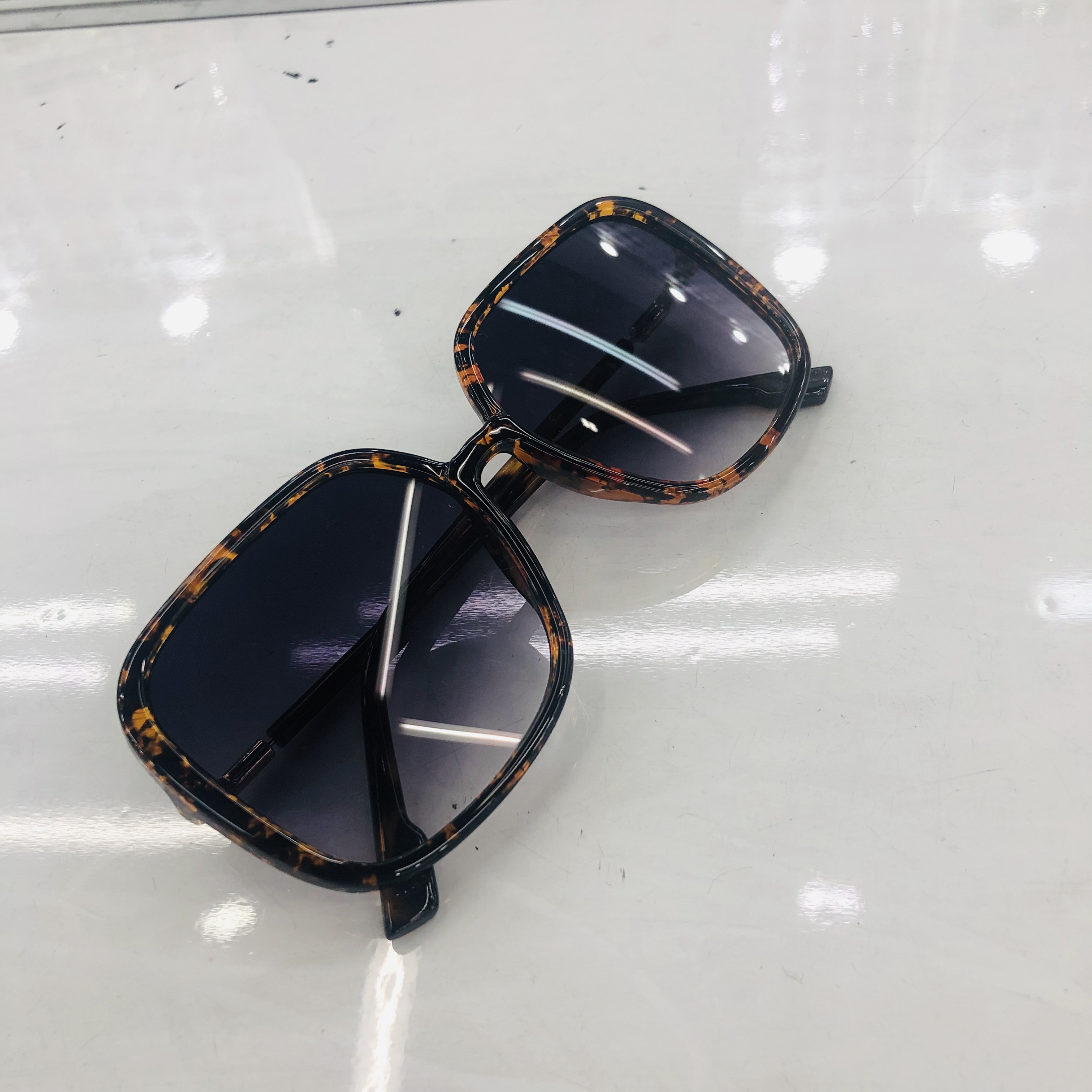 Sunglasses fashion versatile safe driving anti-UV glasses wholesale for men and women thumbnail