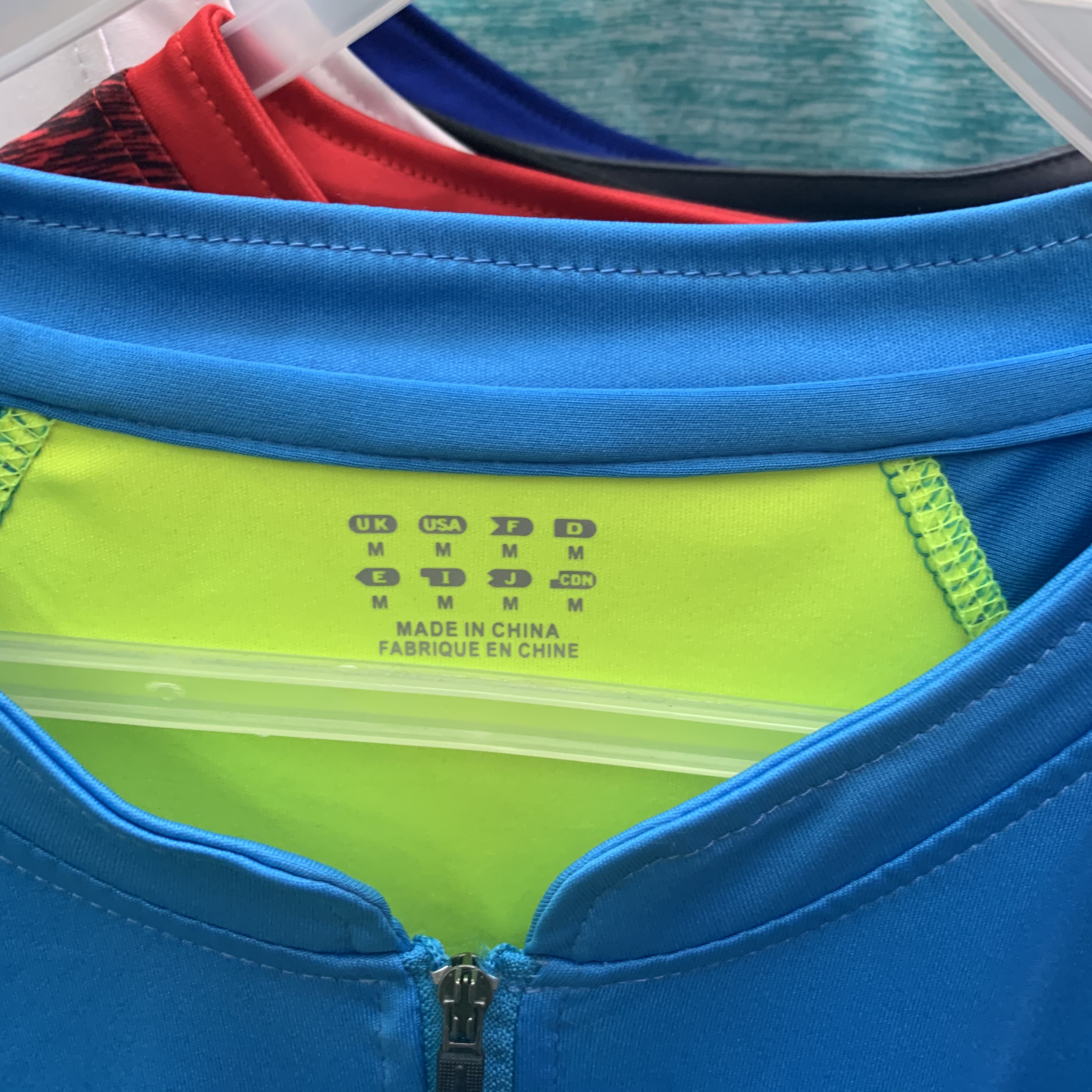 Short-sleeved team jerseys for the competition, summer football sports sets, men's training suits, custom-made team uniforms with printed words details Picture