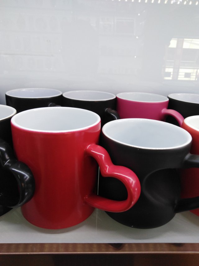 Heat transfer ceramic cups, heat transfer heart-shaped ceramic cups details Picture
