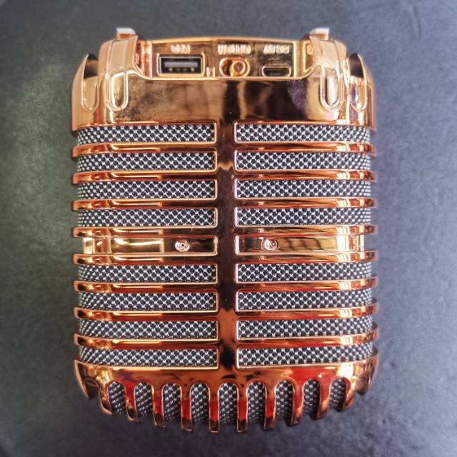 Microphone Style Wireless Bluetooth Speaker Portable Bluetooth Speaker details Picture